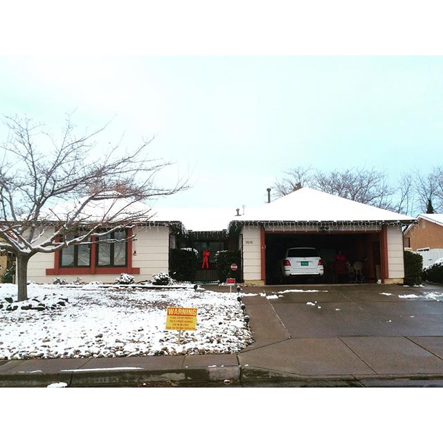 I'm dreaming of a Walter White Christmas. We drove by a few times hoping to get a photo with the garage door closed, but the residents must take shifts yelling at Breaking Bad fans because they were sitting in there every time. #breakingbad